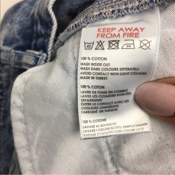 URBAN OUTFITTERS BDG Mom High Rise Jean Shorts - Picture 7 of 8